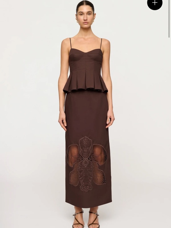 Tops - CLEA Matching Set
Iris Pleat Top (M) & Leonie Skirt (L)
